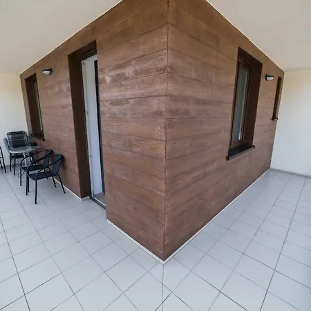 Apartament Z Duzym Balkonem Osiedle Zwyciezcow Bad Altheide Exterior foto